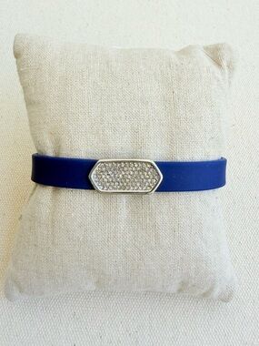 *Bracelet Charm Set* KEEP COLLECTIVE Retired Navy Silicone Band Geo Bar